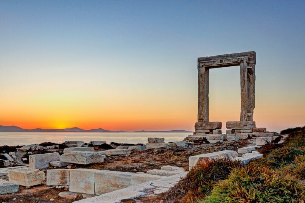 eBike trip on Naxos: 1 week through Greece